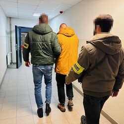 Pseudokibic zatrzymany za brutalny rozbój w Rudzie &#346;l&#261;skiej!