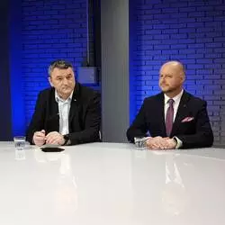 Debata kandydatów na prezydenta w TVP 3. Jak wypadli Marek Weso&#322;y i Micha&#322; Piero&#324;czyk?